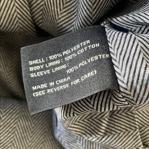 Jos A BanksMen’s lightweight jacket